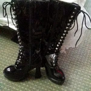 Womens black boots